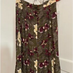 Elegant Bottom up to down skirt